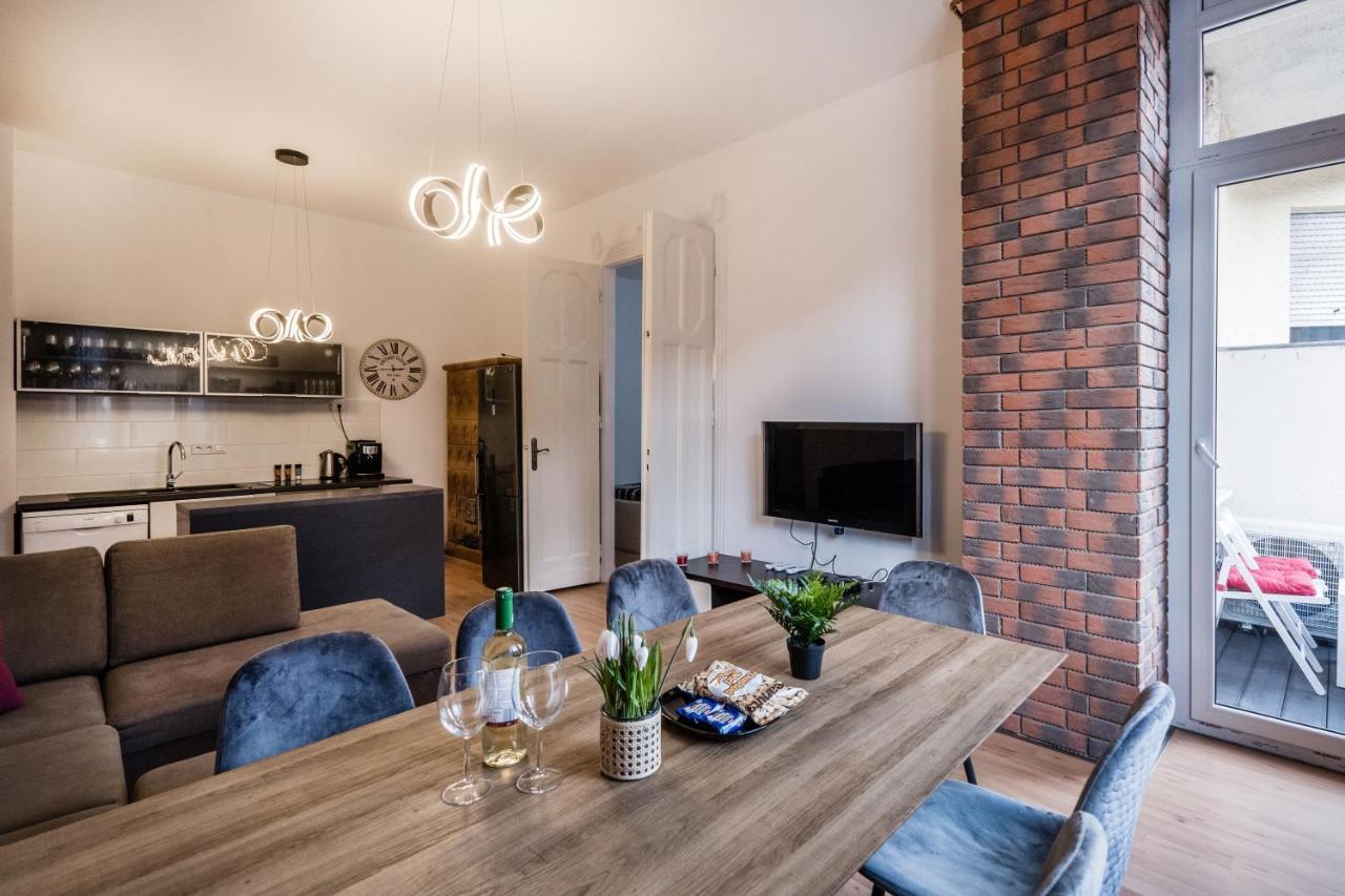 Apartmán Jacuzzi And Privacy With 2 Balconies And Free Garage Budapešť Exteriér fotografie